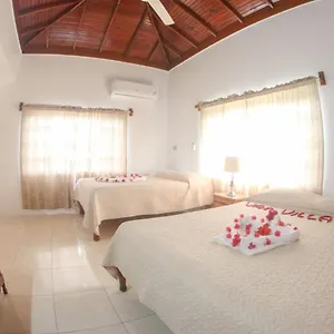 van-villa-guesthouse.hotelsnegriljamaica.com/