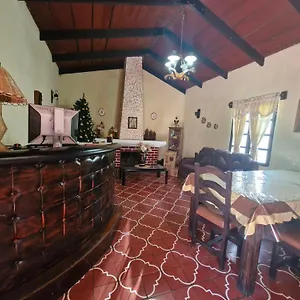 hotel-posada-santa-teresita.guatemalaantiguahotels.com/